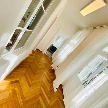 ゲストハウス Crops トリエステ