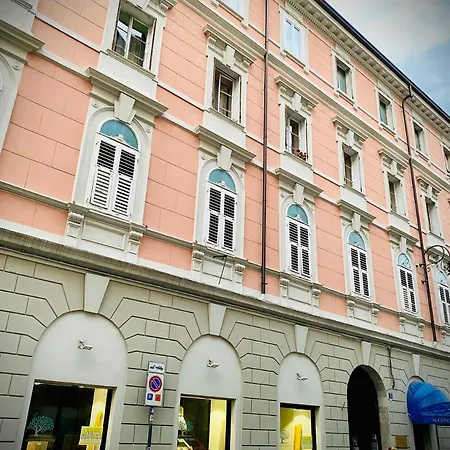 Crops トリエステ